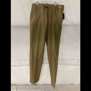 NWT Victorinox Swiss Army Highlands Khaki pants
